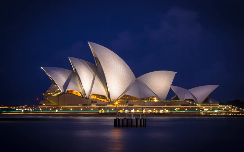 La Sydney Opera House sul porto di Sydney