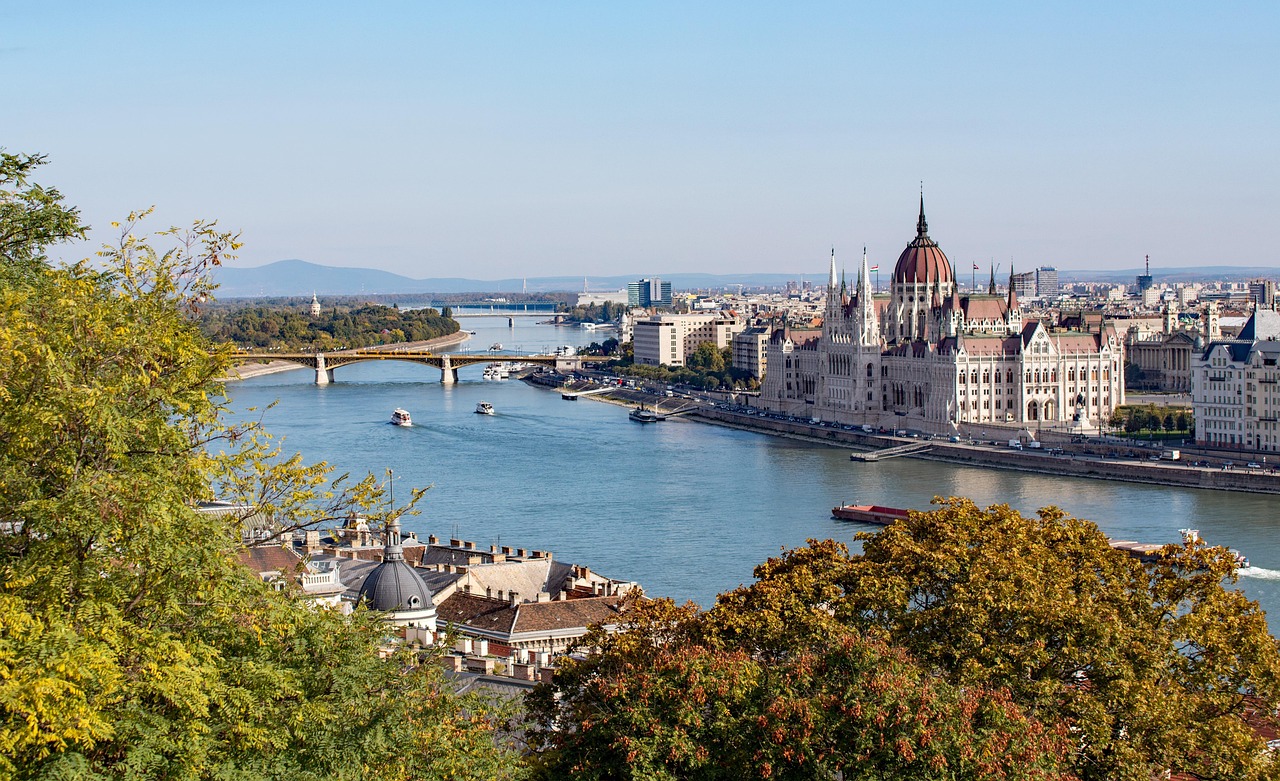 Buda e Pest divise dal Danubio
