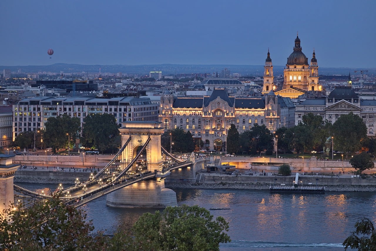 Budapest di notte