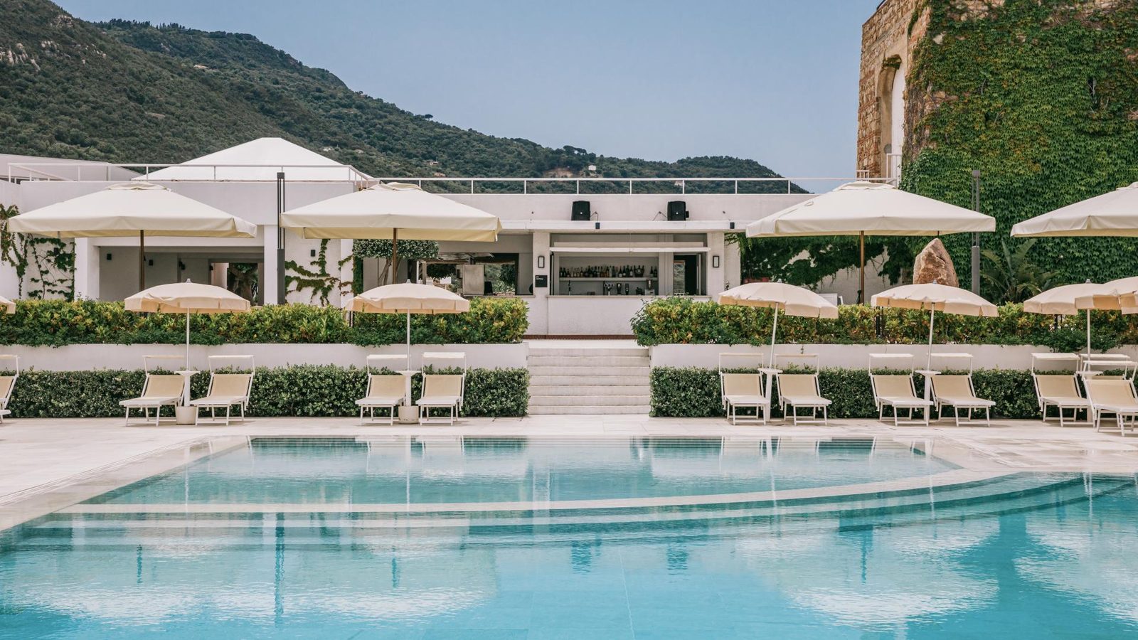 Relax a bordo piscina