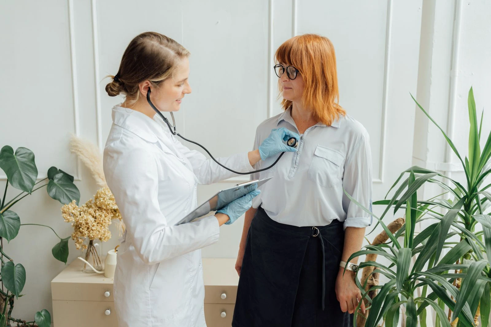 Visita medica con stetoscopio
